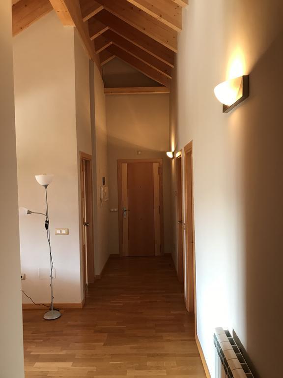 Ático Balcon De Jaca II Apartamento Exterior foto